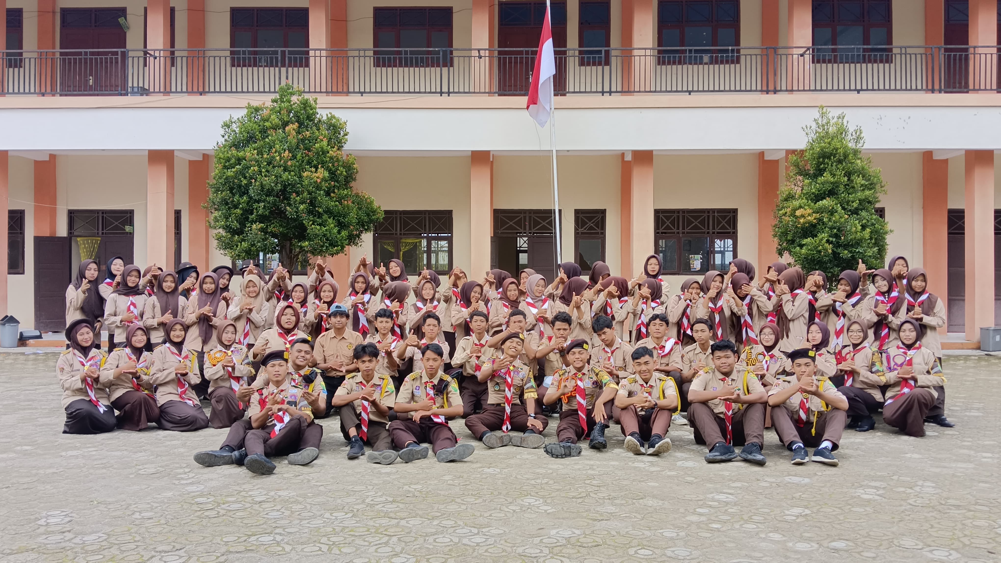 Ekskul 2